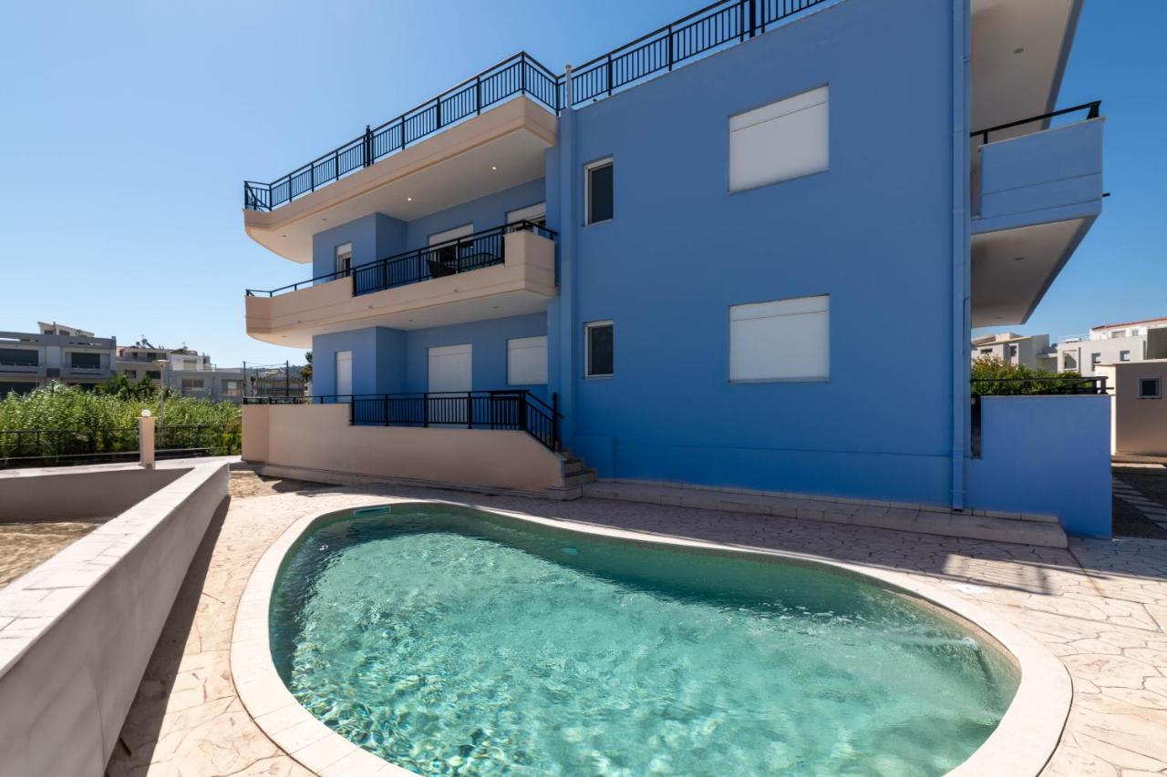 White&Blue Luxury Suites イアリソス エクステリア 写真